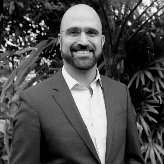 Dr. Ali Rezaie gastroenterologist for SIBO and IBS